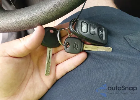 2013 Hyundai Sonata Gls z USA, uszkodzony, nr VIN 5NPEB4AC3DH505698